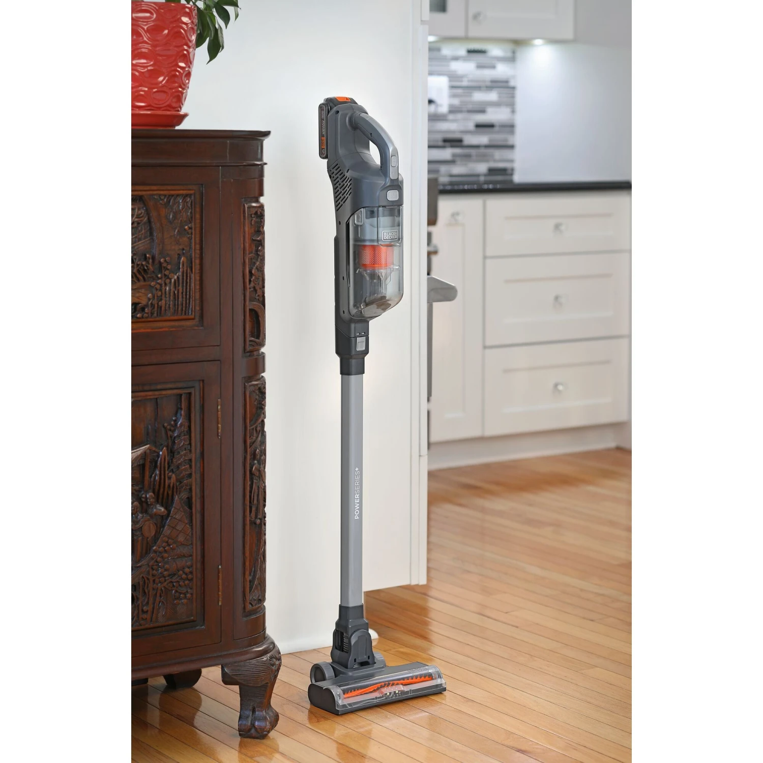 Black & Decker POWERSERIES+⢠20V MAX* Cordless Stick Vacuum Kit - Image 3
