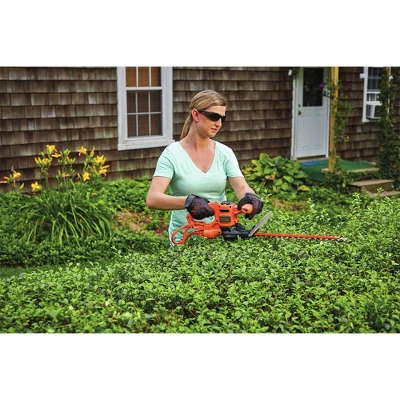 Black & Decker 16" SAWBLADE Electric Hedge Trimmer (Tool Only) - Image 4