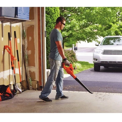 Black & Decker LCC221 20V MAX Lithium-Ion Cordless String Trimmer And Sweeper Combo Kit (1.5 Ah) - Image 4