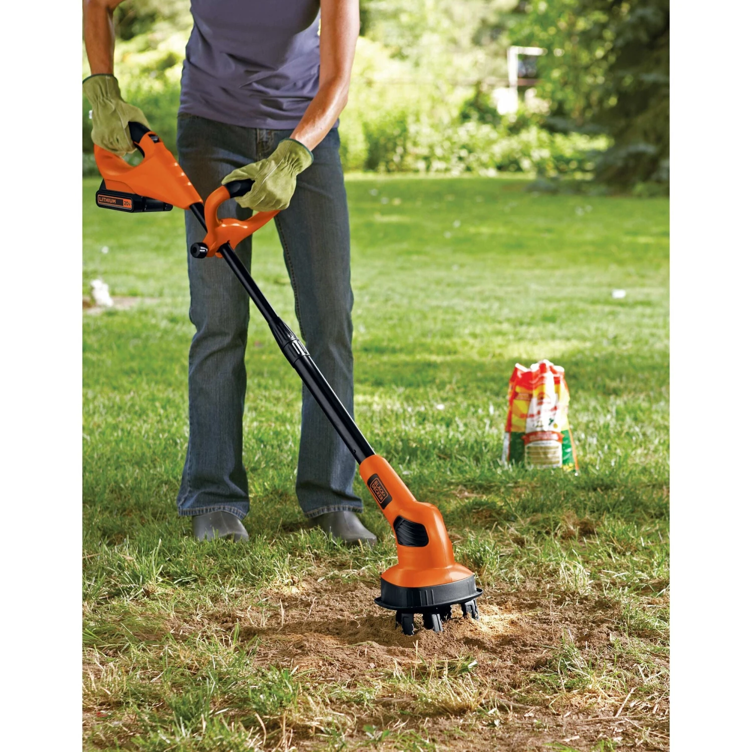 Black & Decker 20V MAX* Lithium Garden Cultivator - Image 3